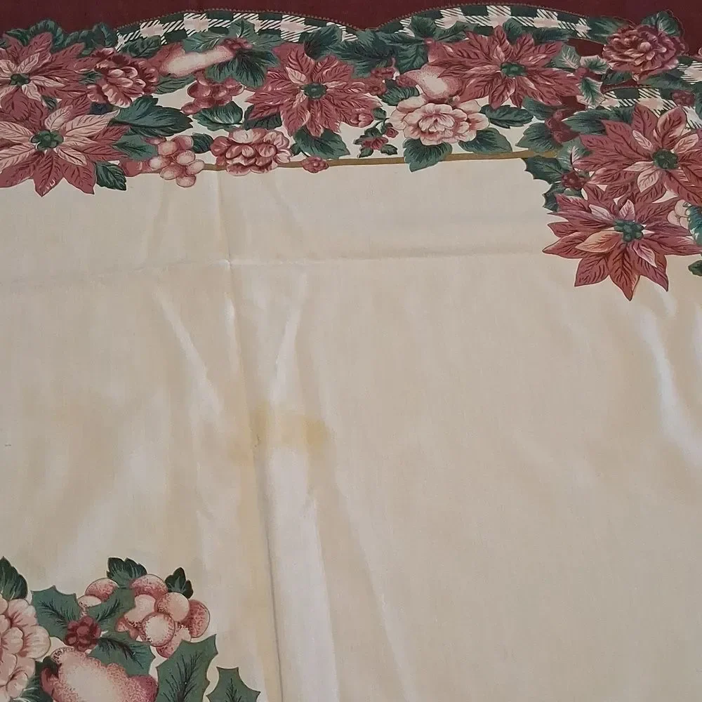 Christmas Tablecloth With Beautiful Burgundy‎ Poinsettia Design
